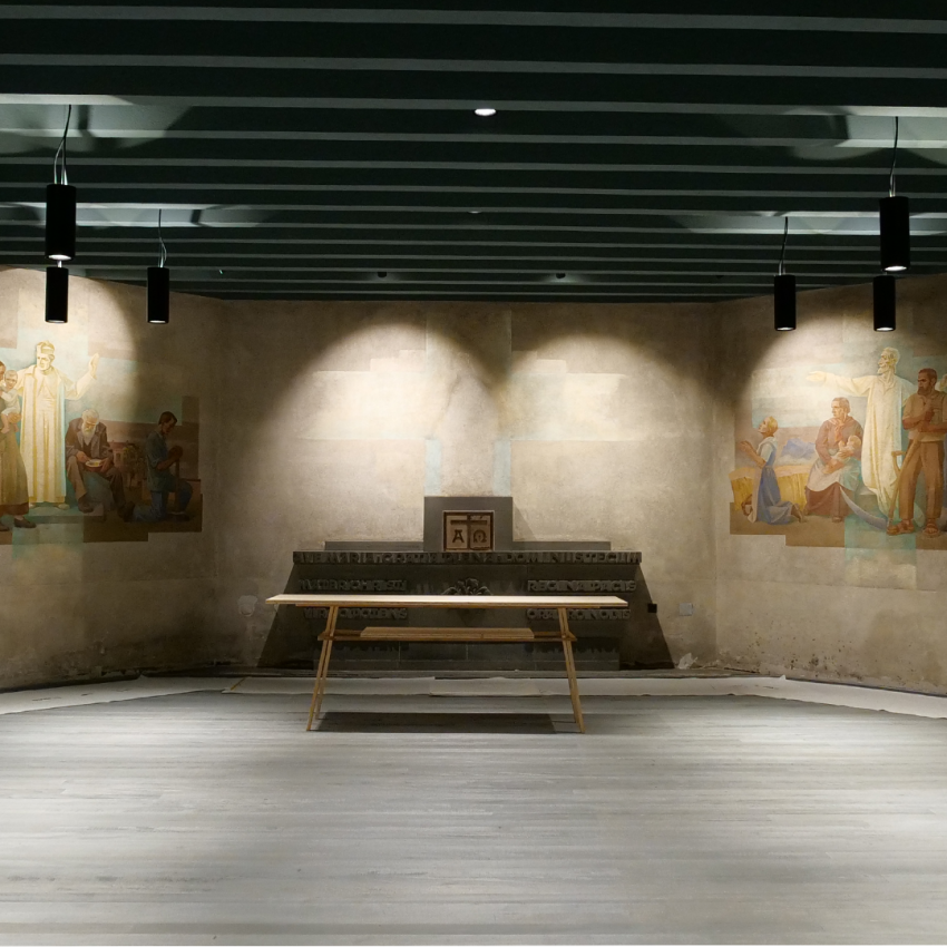 Die Kirche Don Bosco im Basler Breitequartier wurde renoviert und zu einem Kulturzentrum mit durchgehender LED-Beleuchtung umgebaut.